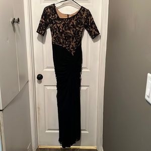 Tadashi Shoji lace dress with 3/4 length sleeve